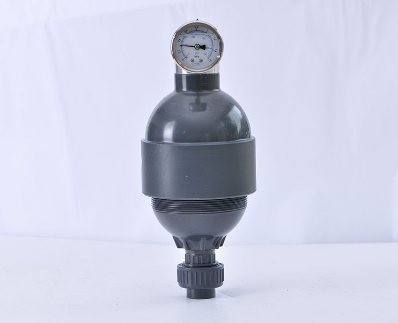 阻尼器